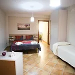 Bed and Breakfast Aras - *
