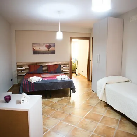 Bed & Breakfast Aras - *